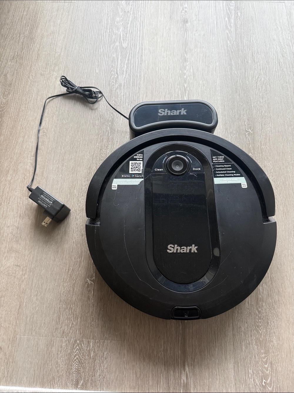 Shark Black Robot Vacuum Cleaner